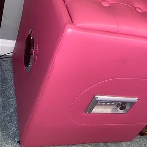 Blue tooth storage speaker